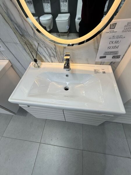 Duru Serisi Hilton Lavabo Takımı 80 Cm Led Ayna ve Boy Dolabı Dahil