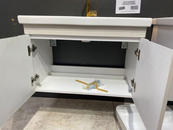 Simetrik Serisi Kaşmir Renk 80x45 Lake Dokunmatik Led Ayna Dahil