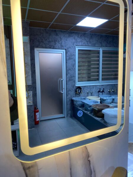40x30 Zenith Beyaz Lake Hilton Lavabolu Dokunmatik Led Aynalı